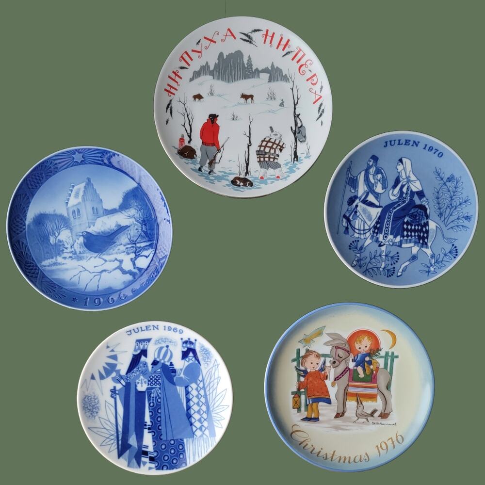 Vintage 1966-1976 Collectible Christmas Plates from Europe, Set of Five